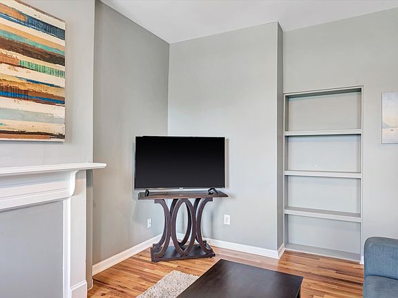 2nd image of 4957 Arsenal St #2W