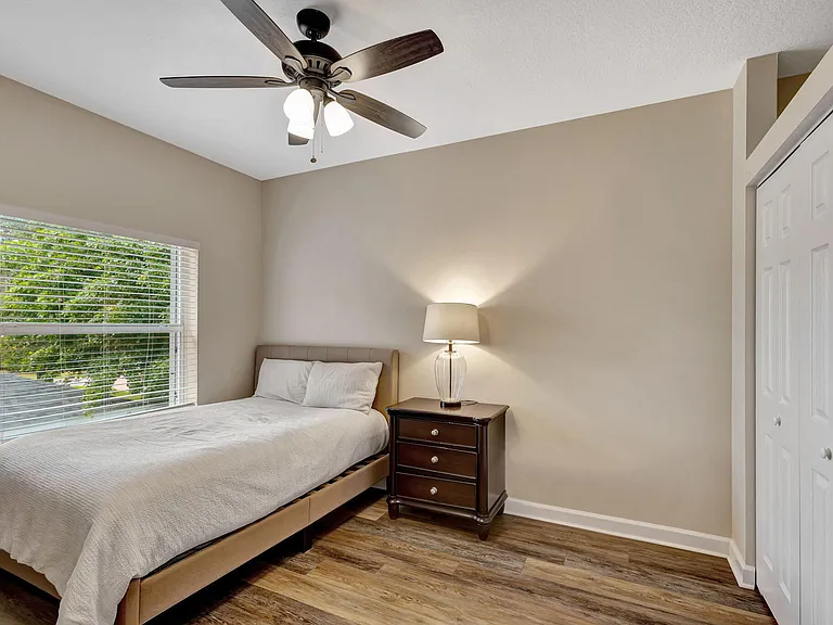 13792 Yarmouth Dr — Photo 6