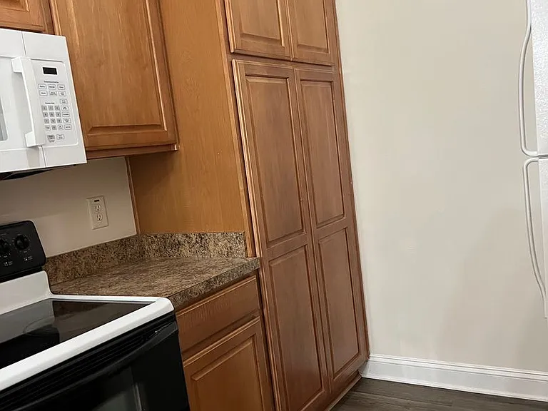 111 Portsmith Dr #6 — Photo 10