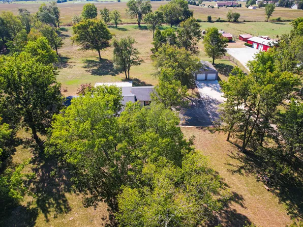 63401 E 290th Rd, Grove, OK 74344