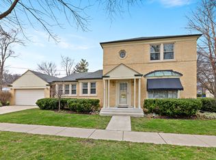 400 W Milburn Ave, Mount Prospect, IL 60056