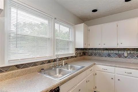 440 Seaboard Ave — Photo 17