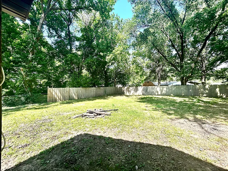 72 Bois D Arc St — Photo 44