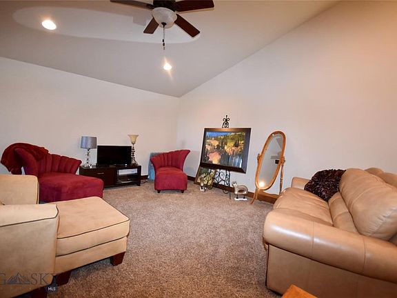 3rd image of 1193 Forestglen Dr APT B