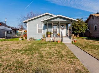 311 N 6th St, Fowler, CA 93625