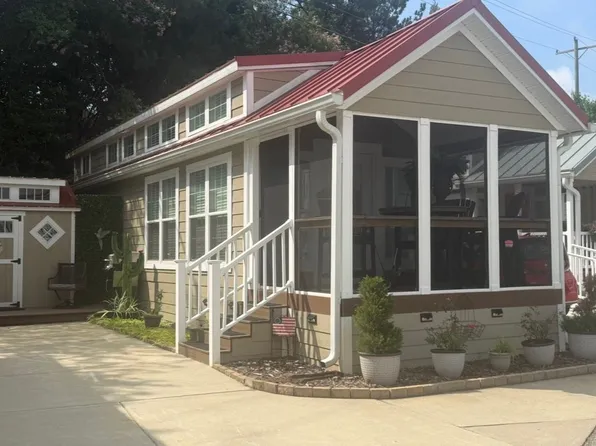 6738 E State Highway 150 #58, Sherrills Ford, NC 28673