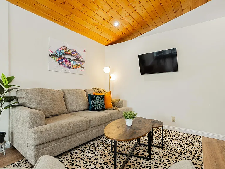 2205 Santa Paula Dr — Photo 76