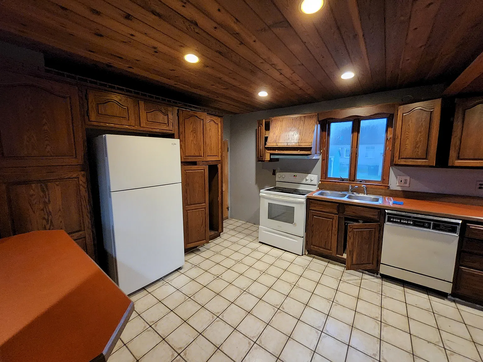 3 bed, 1506 sqft, $2,200 — Photo 4