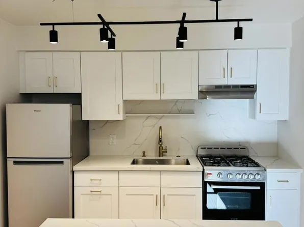 1762 Fitzgerald Ave, San Francisco, CA 94124