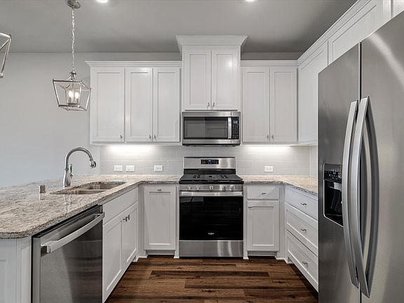 4th image of 3741 Pine Leaf Ln