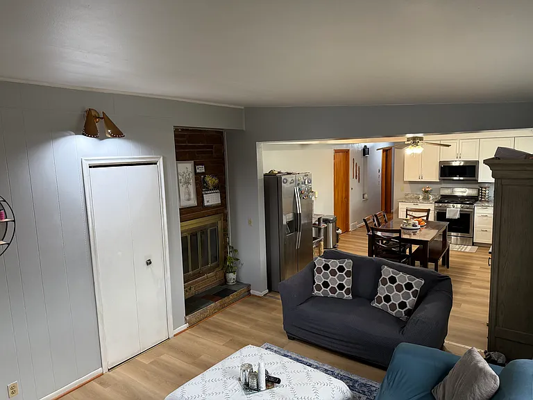 8565 Potomac Ave — Photo 18