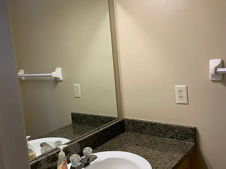 1264 Michigan Ave — Photo 5