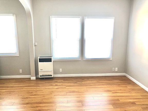 2nd image of 5139 Melrose Ave #706-206