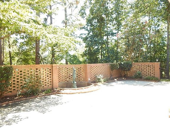 4th image of 1039 Kismet Dr