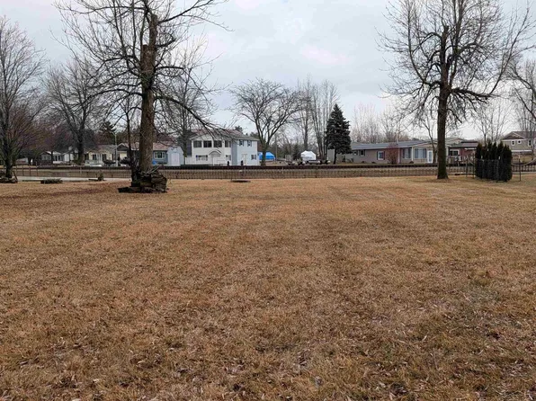 Nka Ken Dr, Au Gres, MI 48703