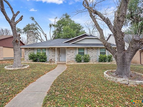 4th image of 2110 Winchester Dr