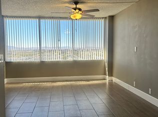 1010 E Desert Inn Rd #1106, Las Vegas, NV 89109