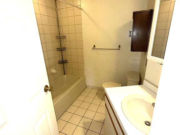 3rd image of 677 Quincy Shore Dr APT 204