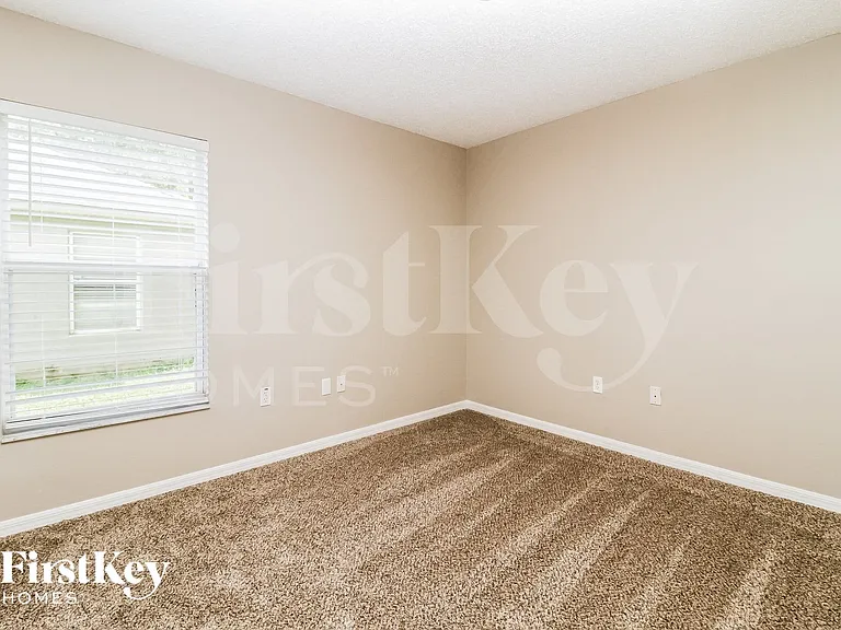 2579 Coachman Dr — Photo 11
