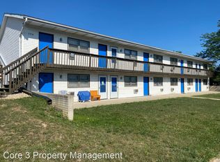 704 Golfcrest Rd S #9, Normal, IL 61761