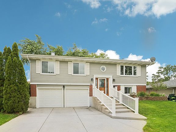 4th image of 785 Cambridge Ln