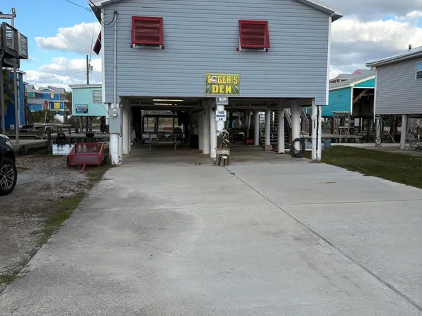 140 Memory Ln, Grand Isle, LA 70358