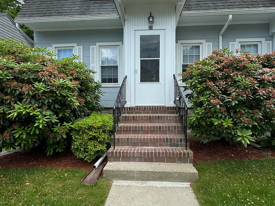20 Dartmouth St #20