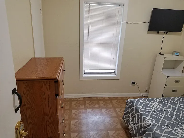 549 San Bernardino St #2 — Photo 2