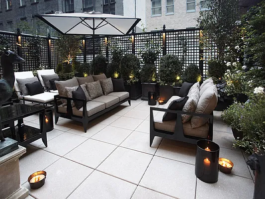 Sold by Sotheby's International Realty | media 18