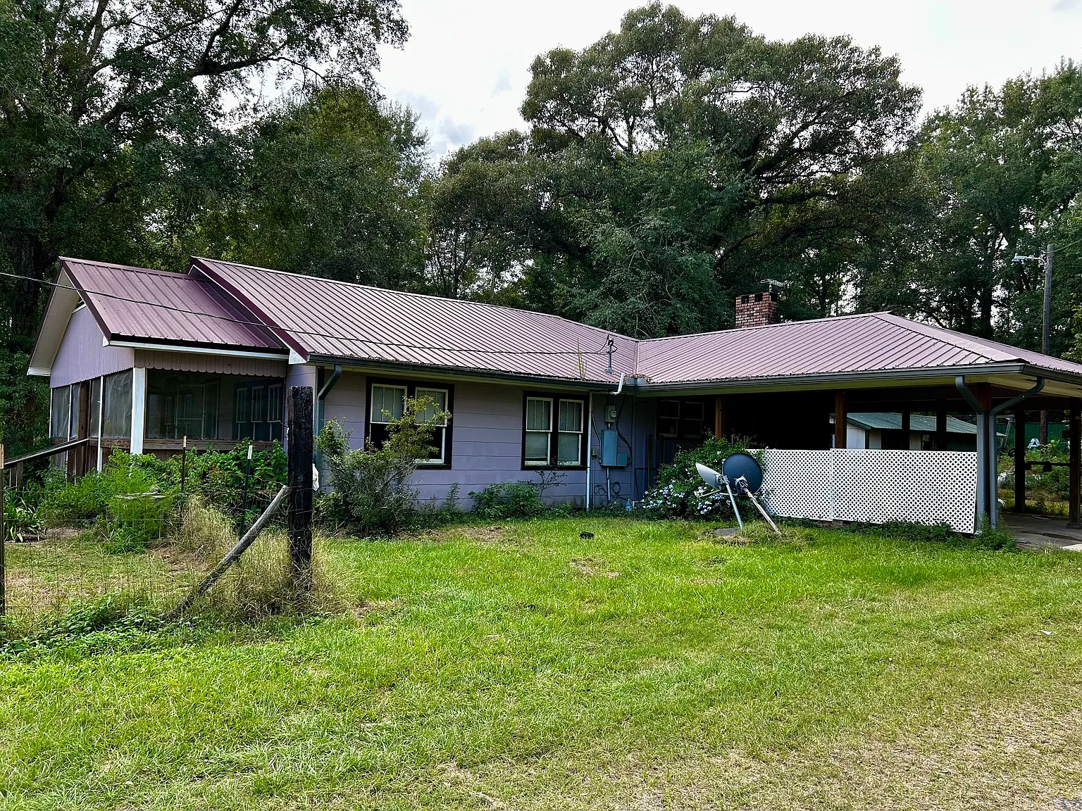 2 bed, 1.5 bath, 1699 sqft, $1,000 — Photo 2