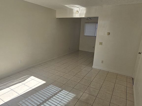 5th image of 1537 E Fairfield Ct APT 2