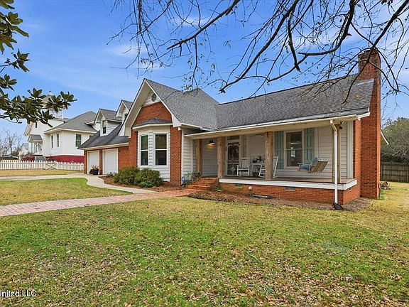 2nd image of 38 Church St