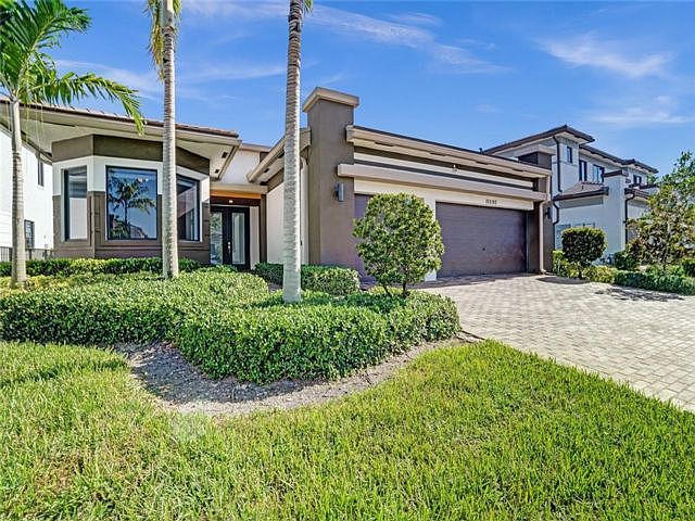 1st image of 10590 Mira Vista Dr