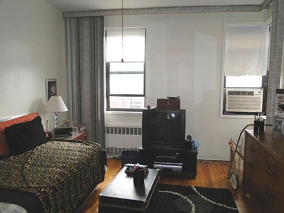 4th image of 6960 108th St APT 718