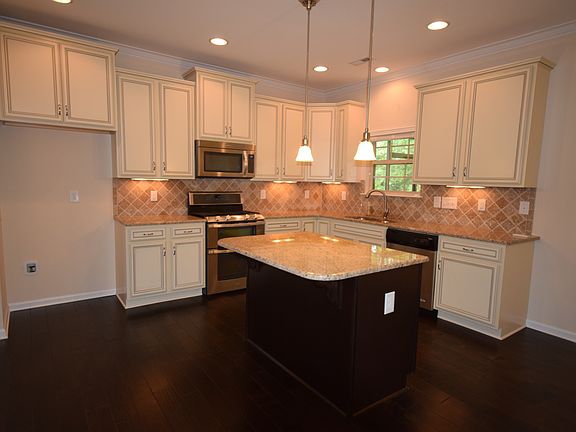 4th image of 349 Olsen Dr