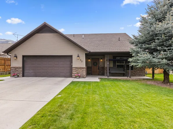 32 W Spring Creek Pkwy, Providence, UT 84332