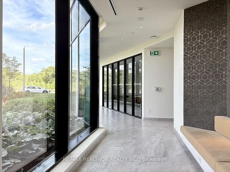 6 David Eyer Rd #Penthouse 915 — Photo 28