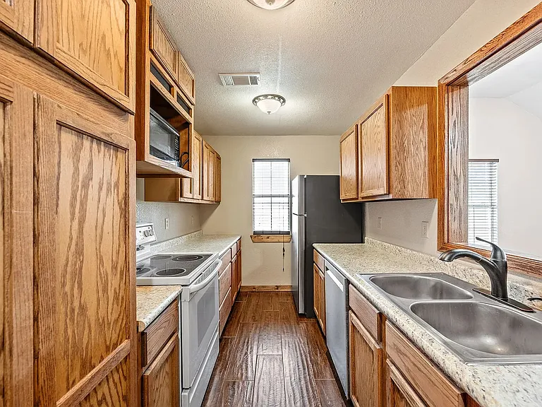 11953 FM 2153 — Photo 19