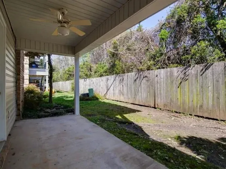 545 Versailles Blvd #A — Photo 8