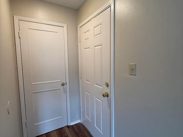 200 High Meadows Blvd #121 — Photo 2