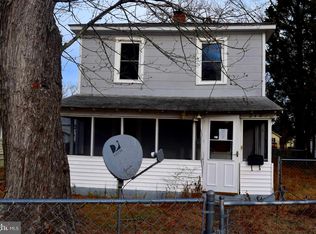 312 Lossing Ave, Colonial Beach, VA 22443