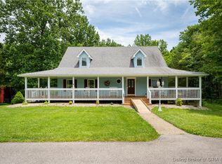 11705 S Old Bear Creek Rd, Pekin, IN 47165