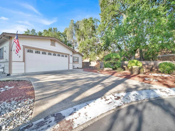 1217 Crag Walk, Redding, CA 96003