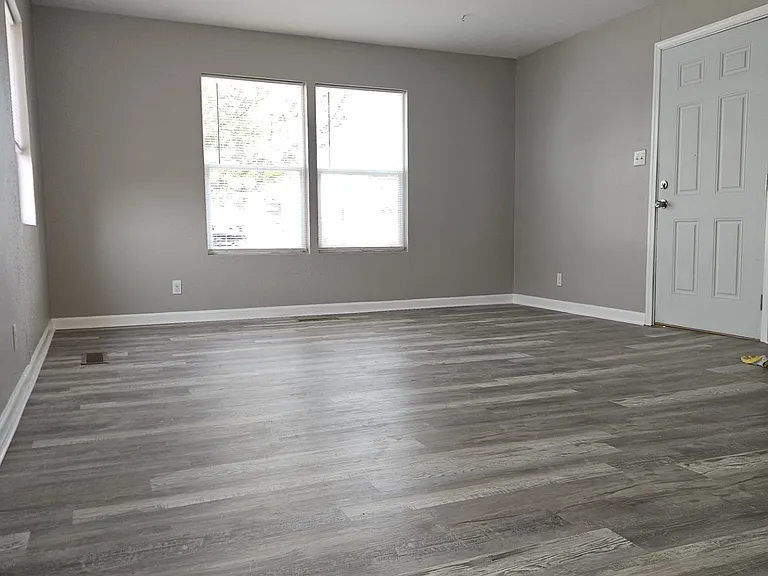 626 S Horton St — Photo 6