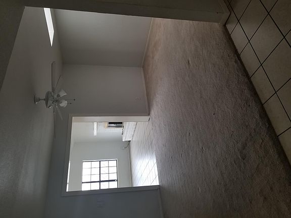 3rd image of 9901 Bermuda Ave