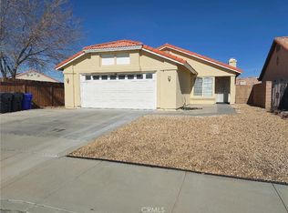 13614 Foxfire Rd, Victorville, CA 92392