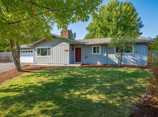 1811 Conestoga Dr, Grants Pass, OR 97527