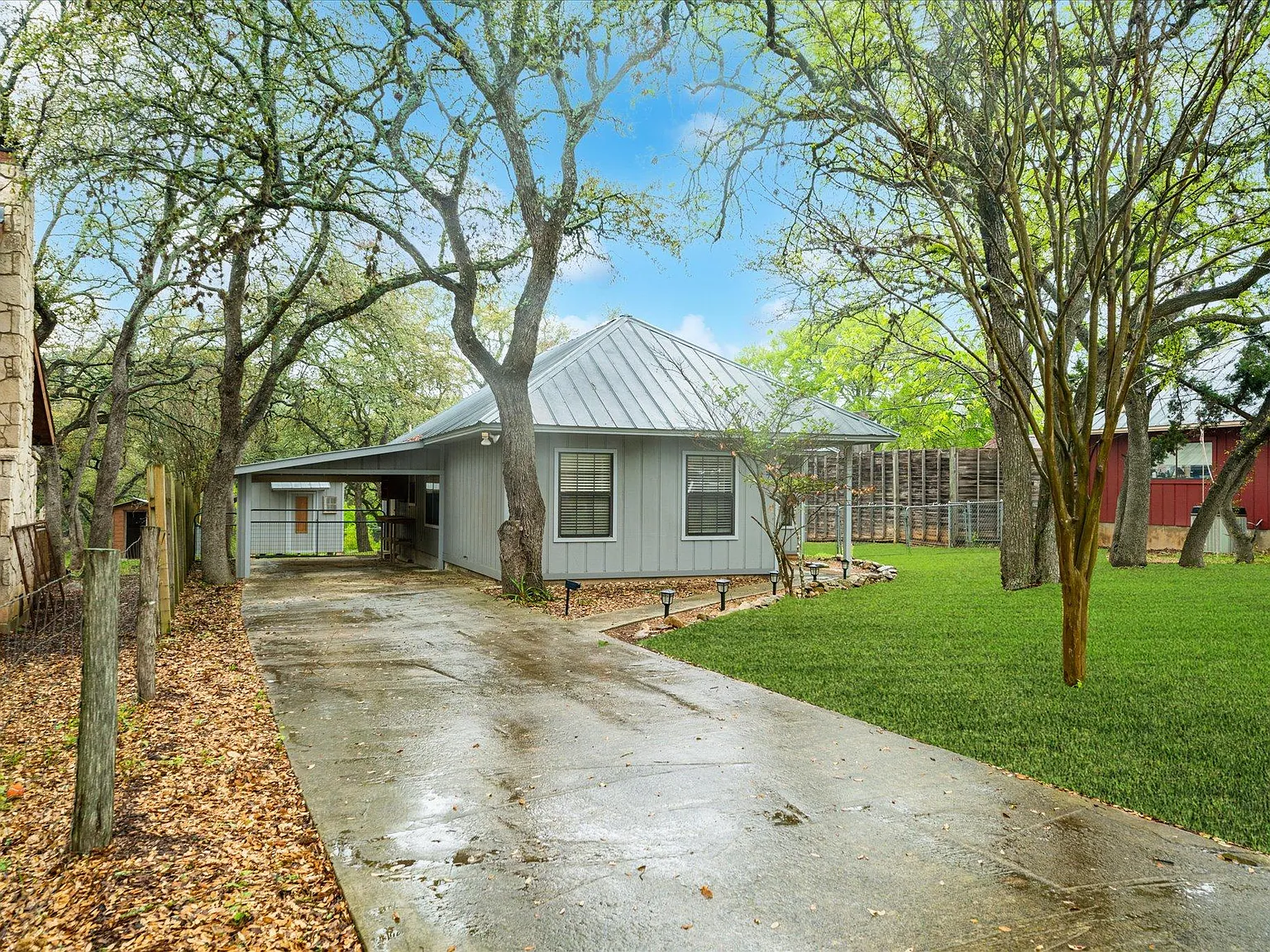 1 bed, 880 sqft, $1,595 — Photo 3