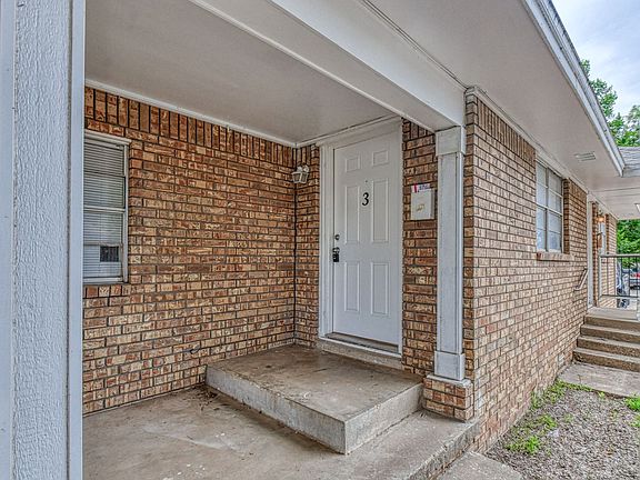 3rd image of 711 Jenkins Ave APT 3