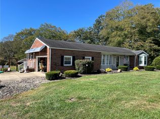 2701 Orangeville Rd, Masury, OH 44438